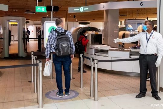 fiduzia_schiphol-corona-beveiligers