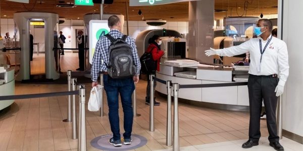 fiduzia_schiphol-corona-beveiligers